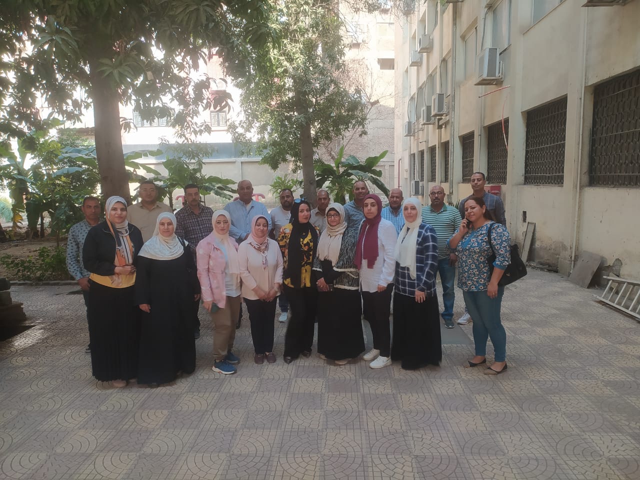 في إطار الجهود المبذولة من السيد/ أنور فوزى رئيس مصلحة الضرائب العقارية لرفع كفاءة موظفي المصلحة قامت الإدارة العامة للتقدير والربط والإدارة العامة للمكتب الفني بديوان عام المصلحة بالتعاون مع الإدارة المركزية للحاسب الآلي ونظم المعلومات 