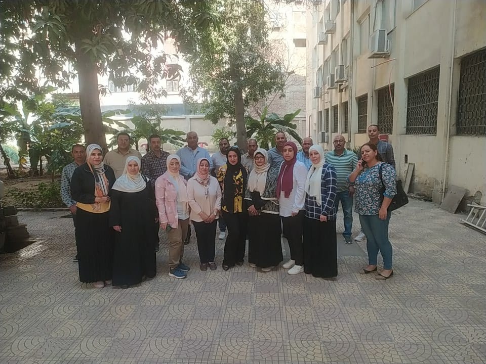 في إطار الجهود المبذولة من السيد/ أنور فوزى رئيس مصلحة الضرائب العقارية لرفع كفاءة موظفي المصلحة قامت الإدارة العامة للتقدير والربط والإدارة العامة للمكتب الفني بديوان عام المصلحة بالتعاون مع الإدارة المركزية للحاسب الآلي ونظم المعلومات 